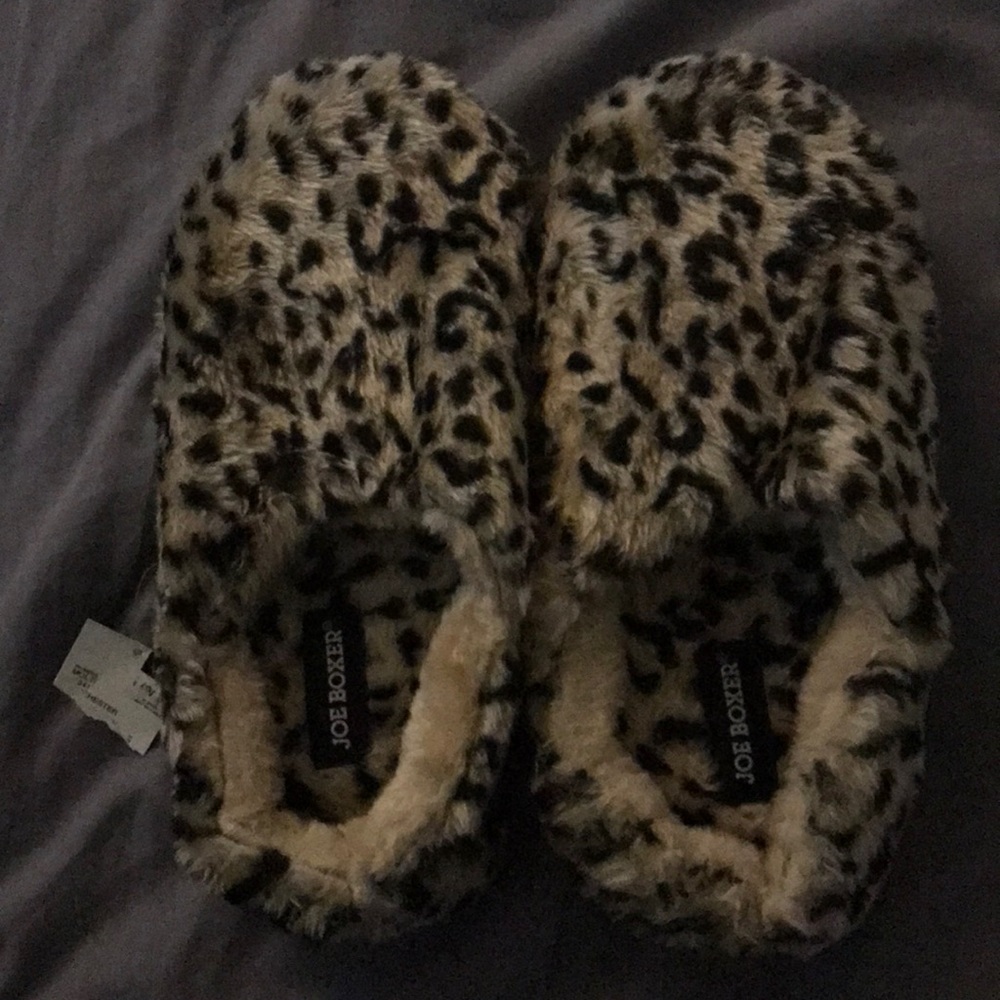 Leopard print slippers